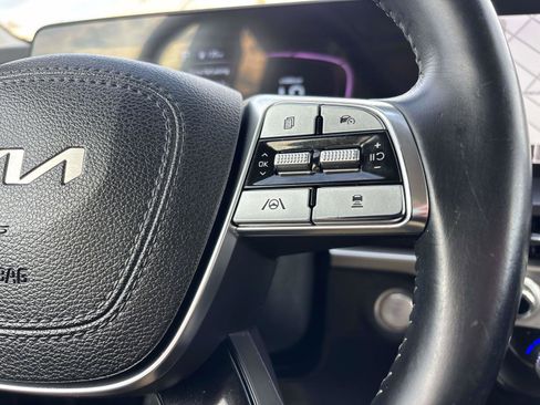 Used 2023 Kia Telluride LX image 21