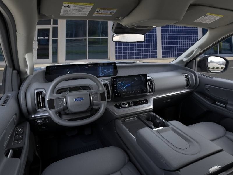Used 2026 Ford Expedition Active AWD/4WD image 33