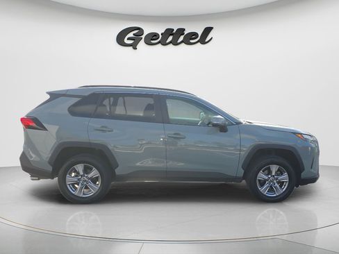 Used 2023 Toyota RAV4 XLE w/ Convenience Package FWD image 4