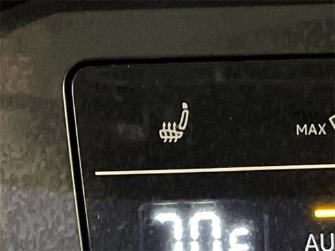 Certified 2023 Volkswagen Tiguan SE R-Line image 26