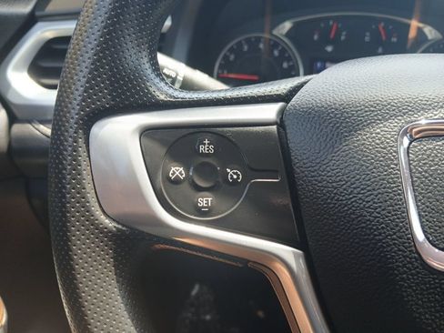Used 2021 GMC Acadia SLE FWD image 35