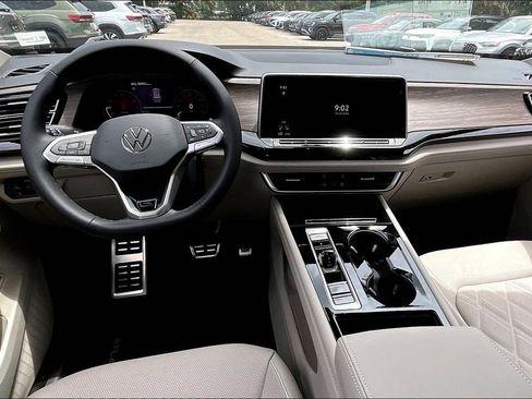 New 2026 Volkswagen Atlas SEL Premium R-Line AWD/4WD image 3