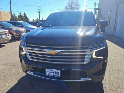 Used 2023 Chevrolet Tahoe High Country image 3