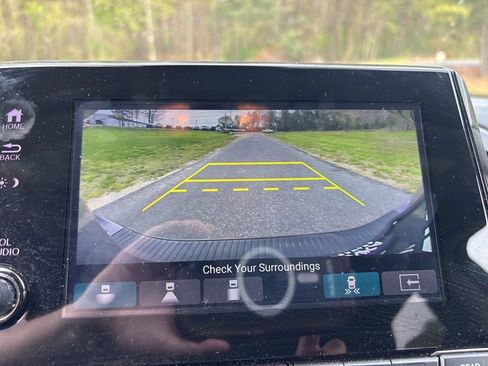 Used 2022 Honda Odyssey Elite image 14