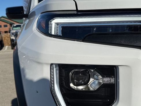 New 2026 GMC Canyon Elevation image 11