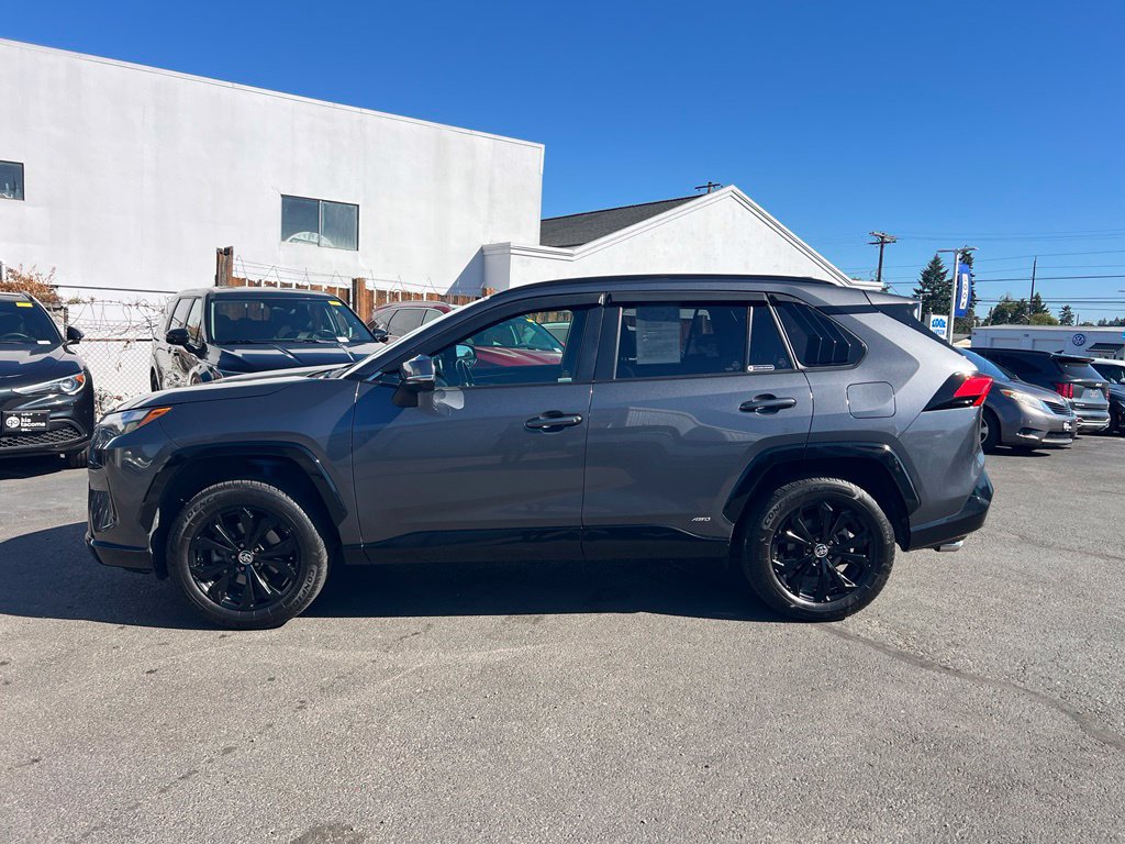 Used 2023 Toyota RAV4 SE w/ SE Grade Weather Package AWD/4WD image 6