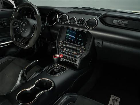 Used 2017 Ford Mustang Shelby GT350 image 31