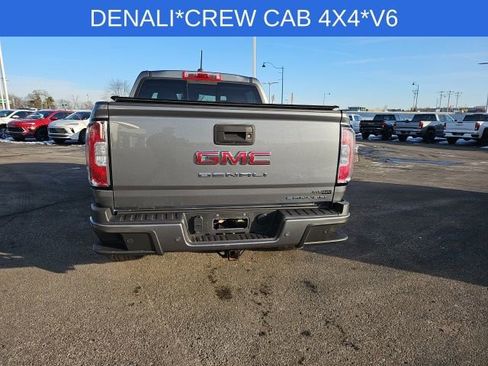 Used 2022 GMC Canyon Denali image 17