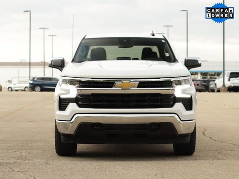 Used 2024 Chevrolet Silverado 1500 LT AWD/4WD image 2
