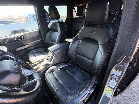 Used 2023 Ford Bronco Badlands image 20