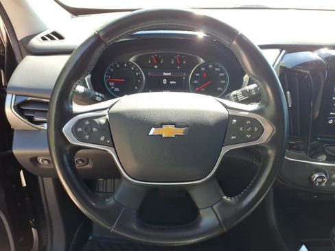 Used 2021 Chevrolet Traverse LT FWD image 19