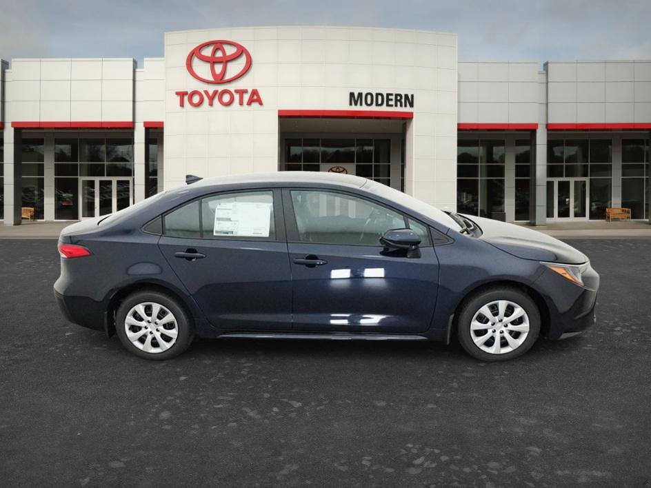 New 2027 Toyota Corolla LE FWD image 7
