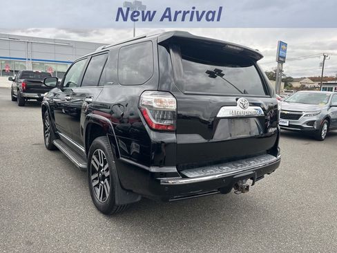 Used 2015 Toyota 4Runner SR5 image 4