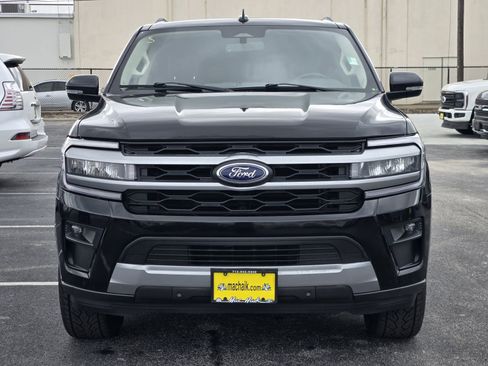 Used 2022 Ford Expedition XLT RWD image 2