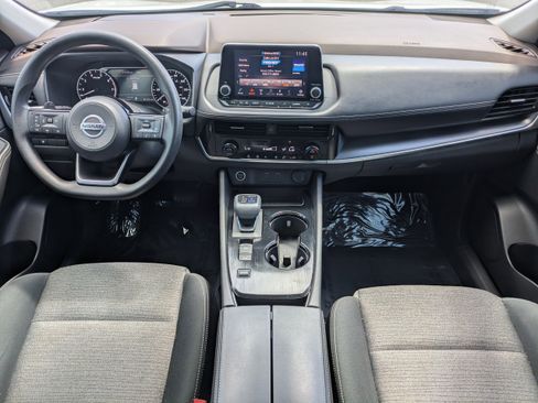 Used 2021 Nissan Rogue SV FWD image 16