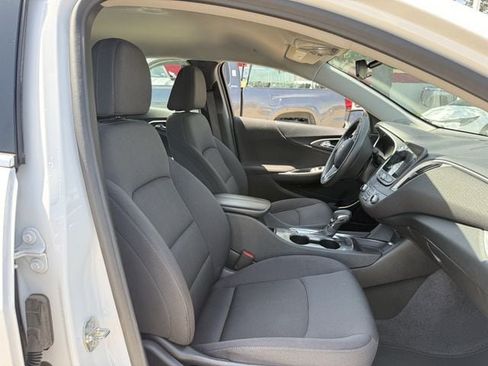 Used 2024 Chevrolet Malibu LT FWD image 29