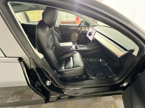 Used 2023 Tesla Model 3 Performance image 28