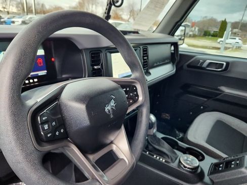 Used 2023 Ford Bronco 4-Door image 12