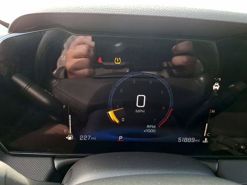 Used 2024 Chevrolet TrailBlazer LT FWD image 13