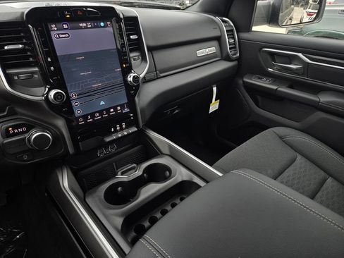 New 2026 RAM 1500 2WD Crew Cab image 17
