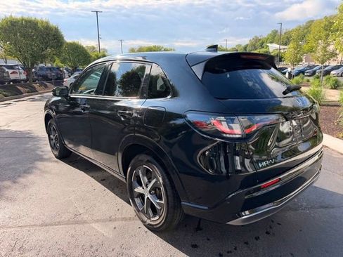 Used 2024 Honda HR-V EX-L image 4