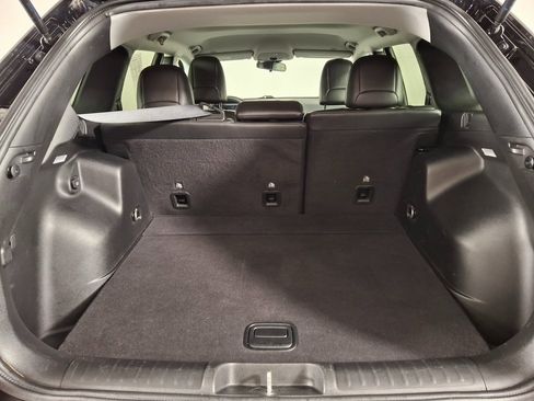 Used 2019 Jeep Cherokee Latitude Plus w/ Cold Weather Group image 28