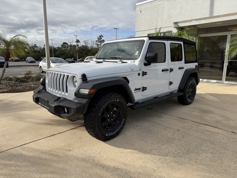 Used 2023 Jeep Wrangler Sport S image 8