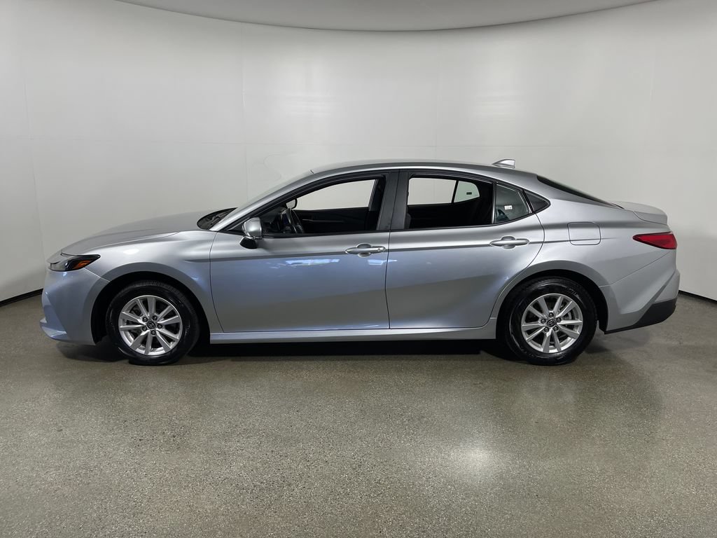 Used 2025 Toyota Camry LE w/ Convenience Package AWD/4WD image 6