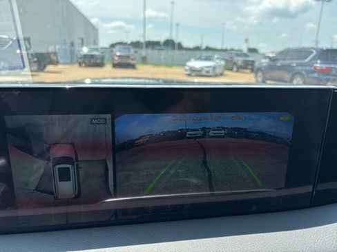 New 2025 Nissan Armada SL w/ Captain's Chari Seat Package image 16