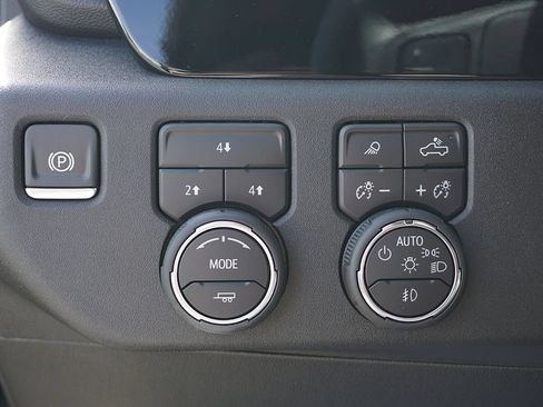 Used 2025 Chevrolet Silverado 2500 LT w/ All Star Edition AWD/4WD image 28