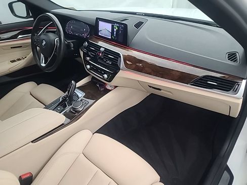 Used 2020 BMW 530i RWD image 12