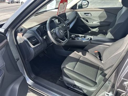 Certified 2022 Nissan Rogue SV image 10