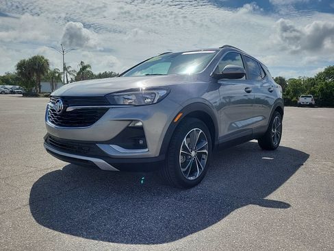 Certified 2023 Buick Encore GX Select FWD image 2