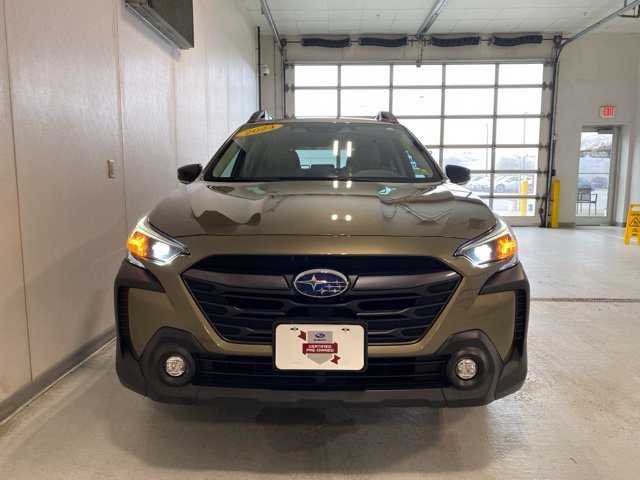 Certified 2025 Subaru Outback Premium AWD/4WD image 4