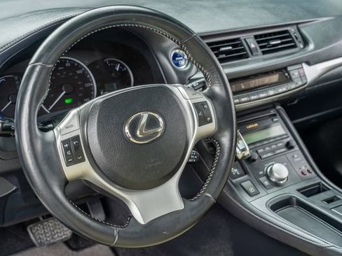 Used 2011 Lexus CT 200h Premium FWD image 24