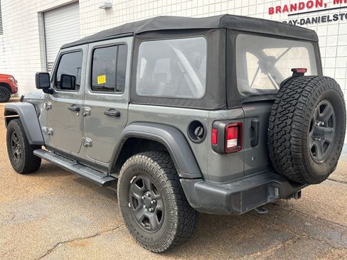 Used 2020 Jeep Wrangler Unlimited Sport image 2