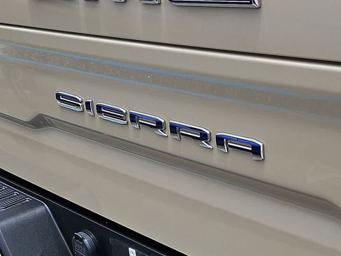 Used 2022 GMC Sierra 1500 Elevation AWD/4WD image 5