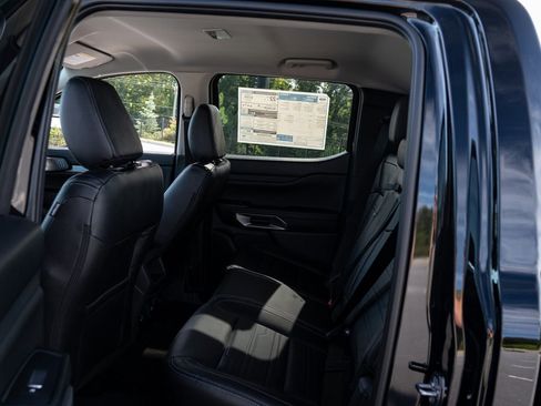 New 2025 Ford Ranger Lariat w/ FX4 Off-Road Package AWD/4WD image 18