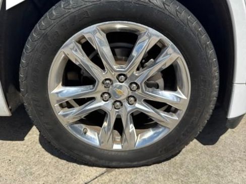 Used 2018 Chevrolet Traverse High Country w/ LPO, Cargo Package AWD/4WD image 14