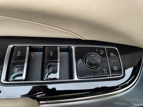 Used 2026 Cadillac Lyriq Signature Luxury w/ Nappa Leather Package AWD/4WD image 16