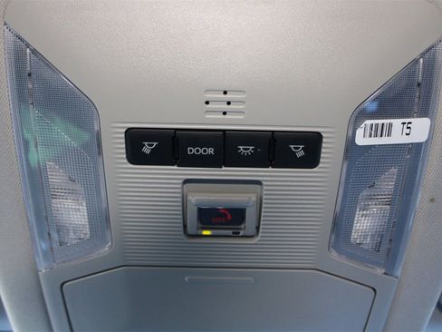 Used 2024 Toyota RAV4 LE image 24