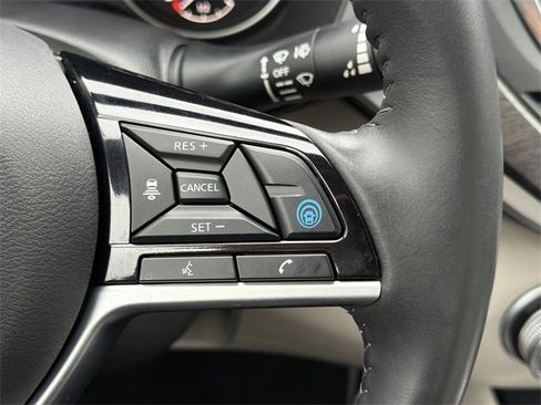 Certified 2023 Nissan Altima 2.5 SV w/ SV Premium Package image 12