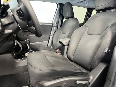 Used 2016 Jeep Renegade Sport w/ Power & Air Group AWD/4WD image 17