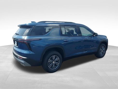 New 2026 Chevrolet Traverse LT w/ Driver Confidence Package FWD image 5