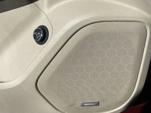 Used 2017 GMC Acadia Denali w/ Technology Package image 21