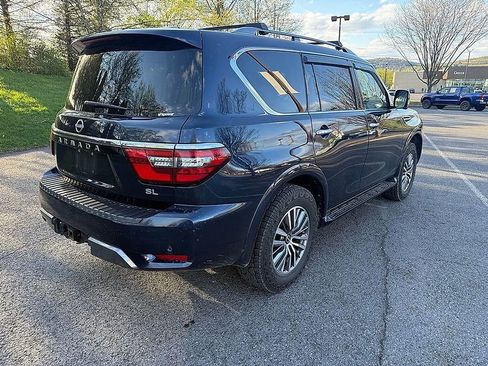 Used 2023 Nissan Armada SL w/ Captain's Chairs Package image 6