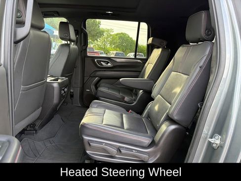 Used 2022 Chevrolet Suburban RST w/ Luxury Package AWD/4WD image 13