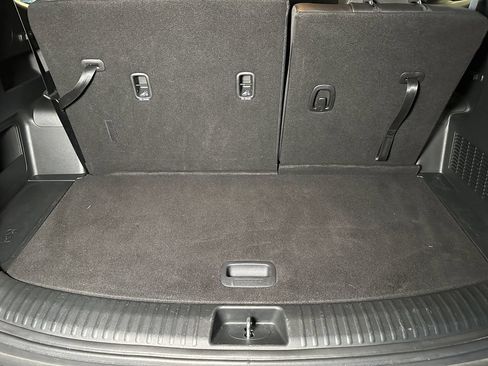 Used 2022 Kia Telluride LX AWD/4WD image 23