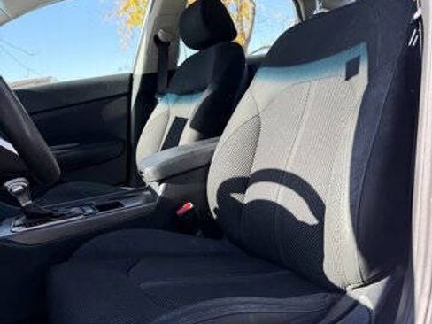 Used 2020 Kia Optima LX image 13