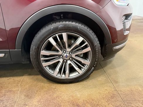 Used 2018 Ford Explorer Platinum AWD/4WD image 90